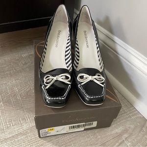 Enzo Angiolini Black Patent Leather Heels with White Trim, Beautiful! Sz 7-1/2